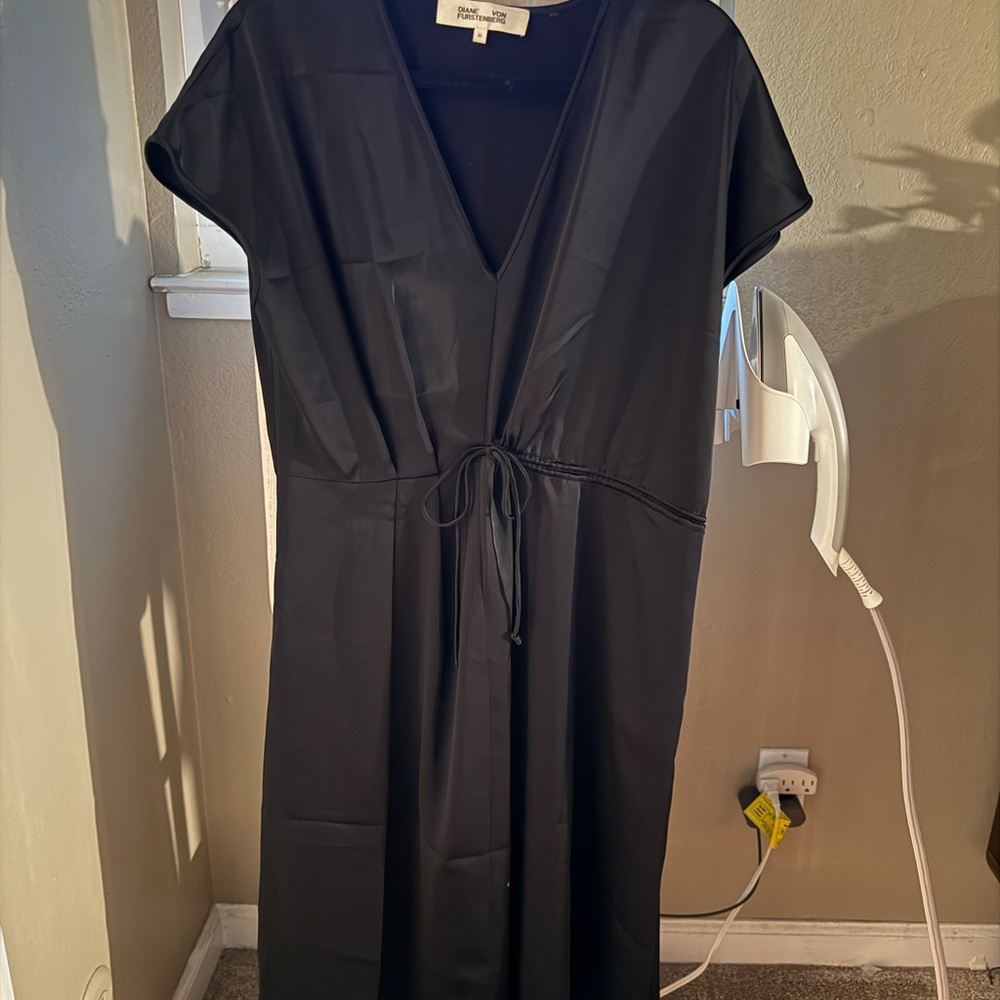 Diane Von Furstenberg Black Midi Dress